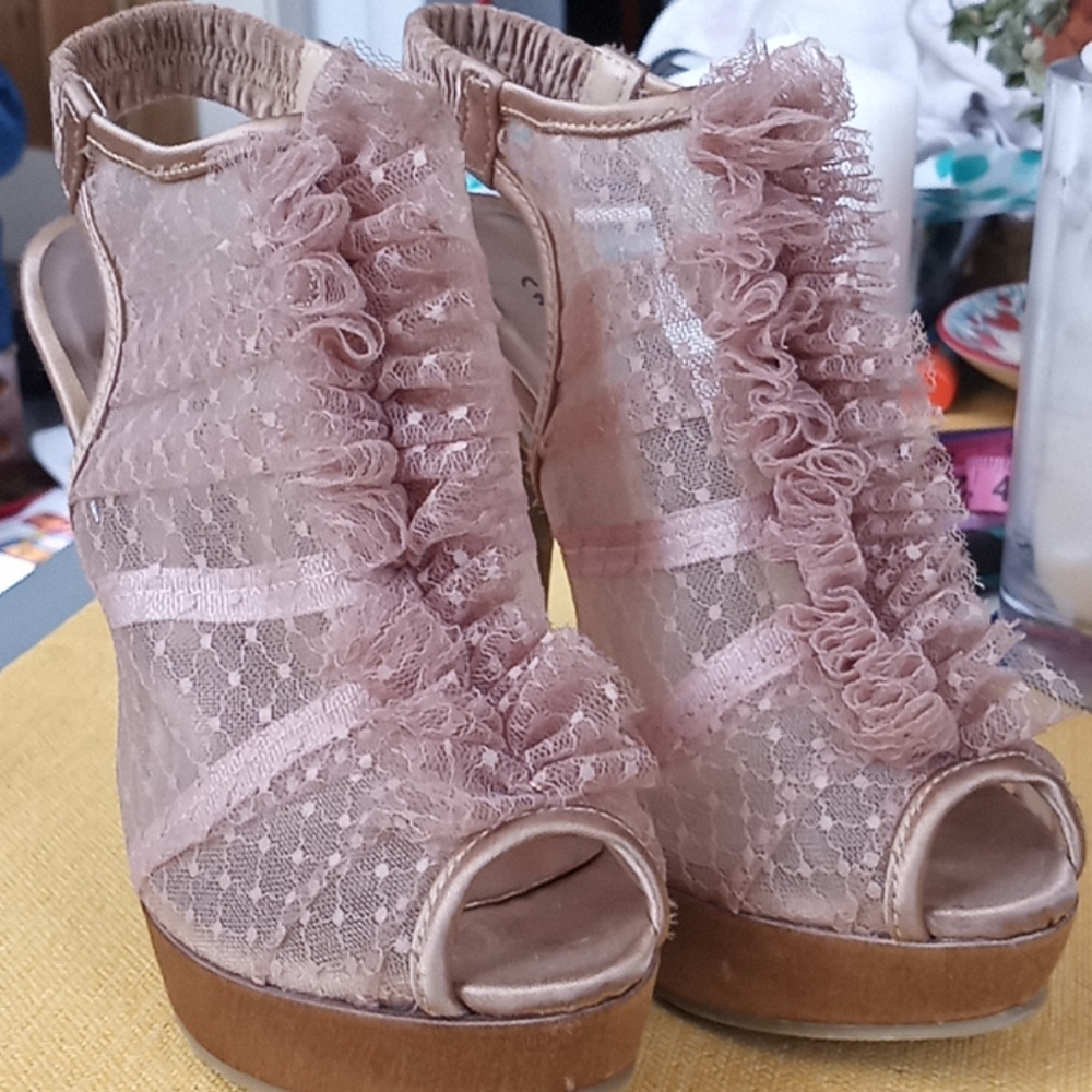 Sheer peep toe heel w ruffle- Chinese Laundry